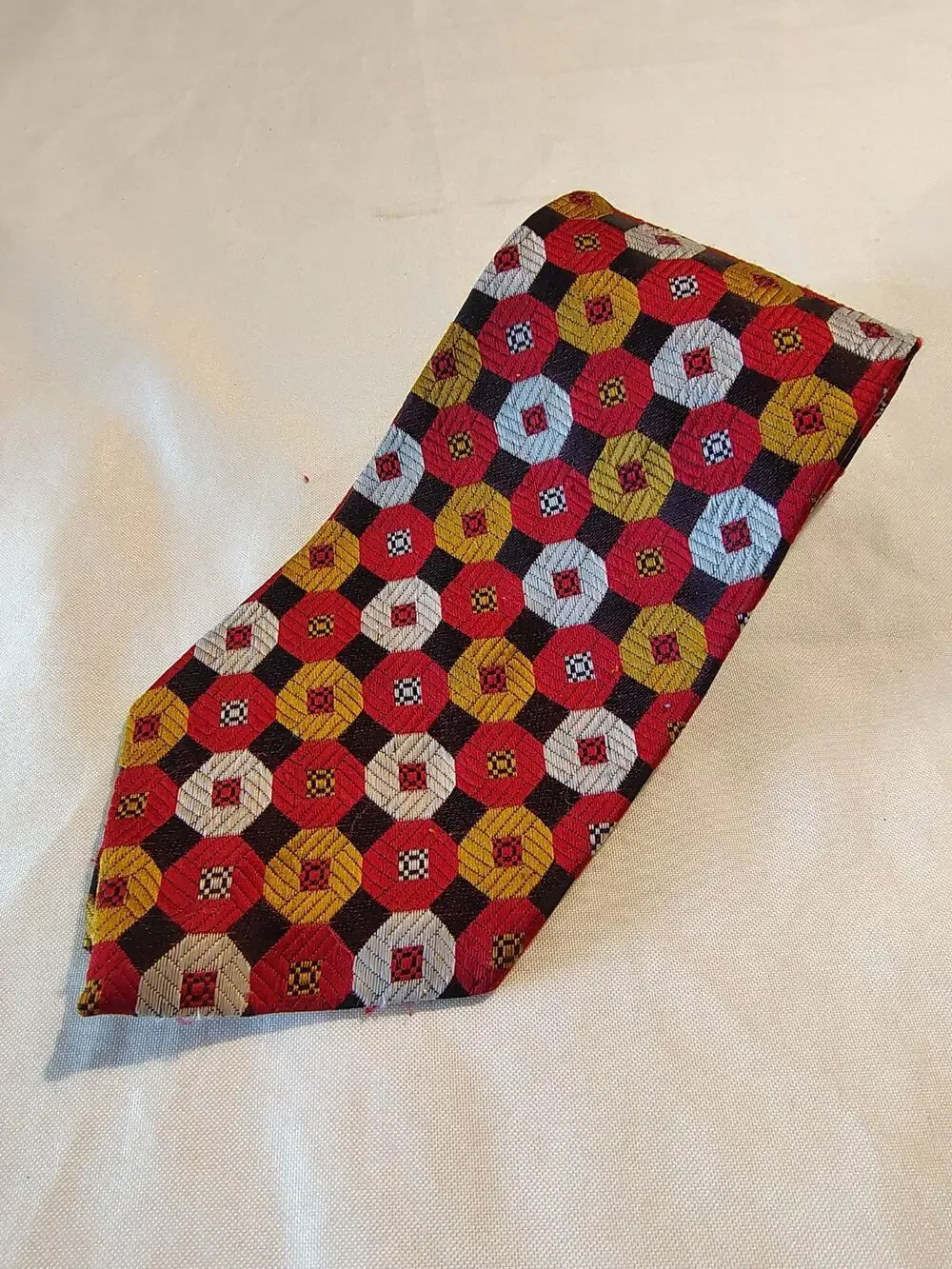 Vintage 1970s Polyester Necktie Red Gold Geometric Octagon Pattern